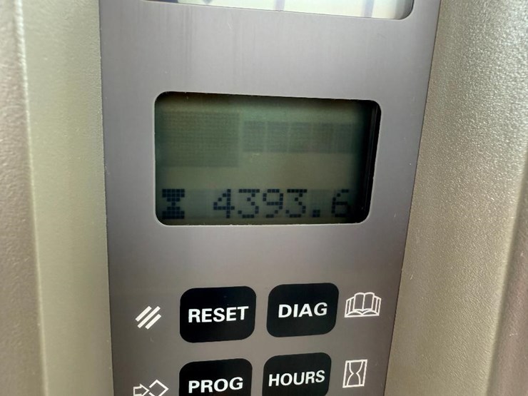 case-ih-mx240-image-74