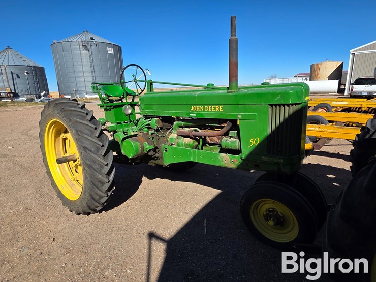 1953-john-deere-50-image-3