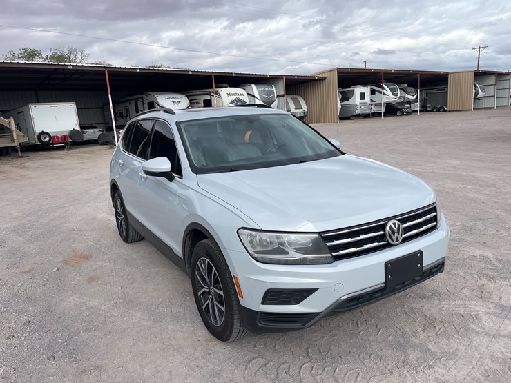 2019-volkswagen-tiguan-se-image-3