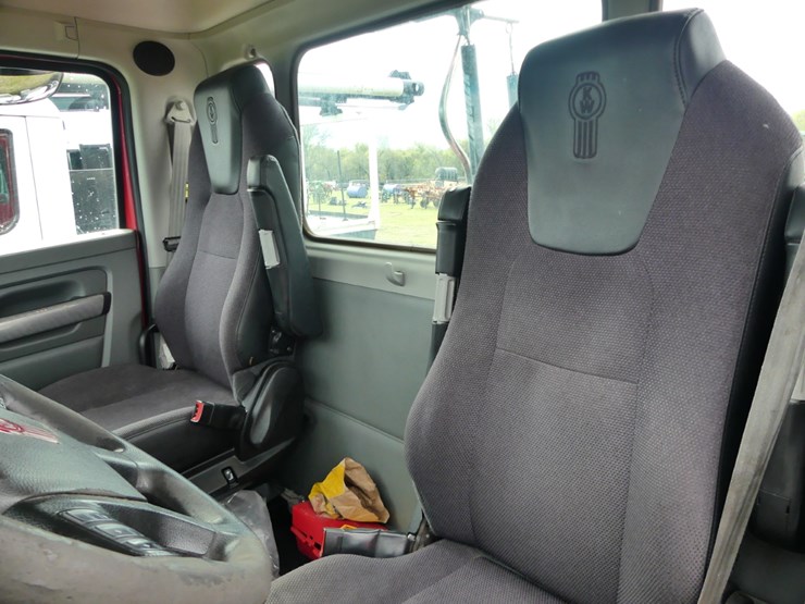 2018-kenworth-t680-image-10