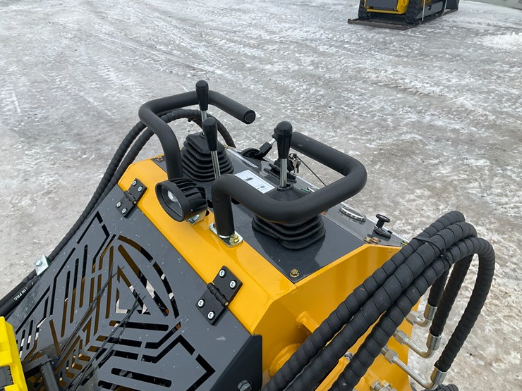 #1023-•-unused-sdll60-mini-skid-steer-image-16