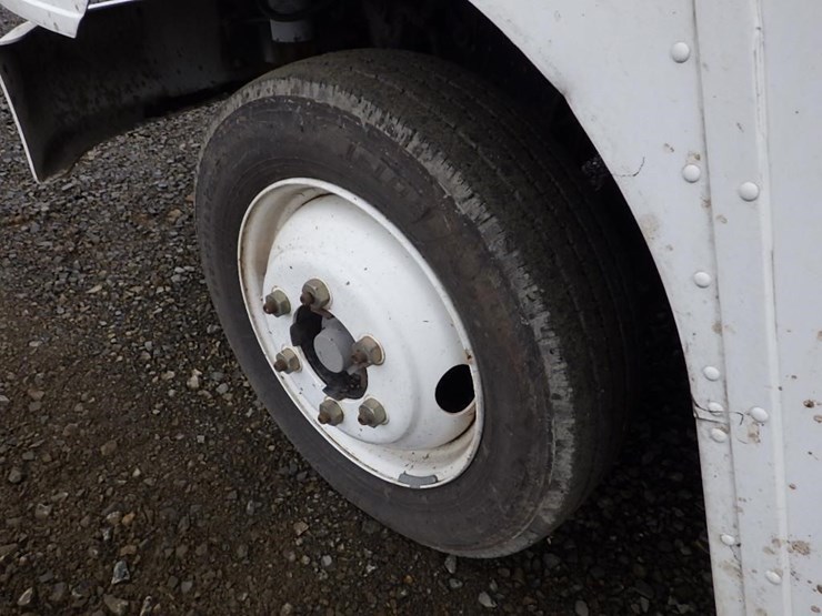 2008-freightliner-mt45-image-15