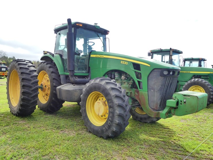 john-deere-8330-image-2
