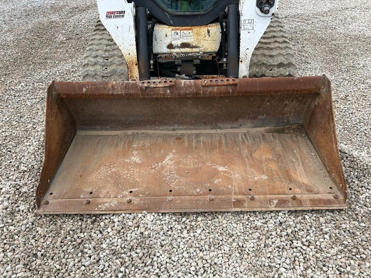 2019-bobcat-t595-image-9