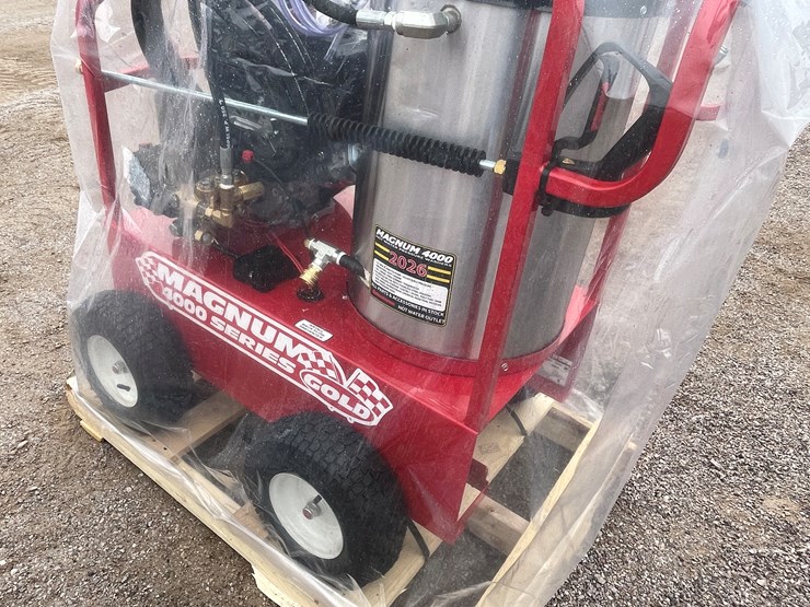 #4300-•-unused-hot-water-pressure-washer-image-24