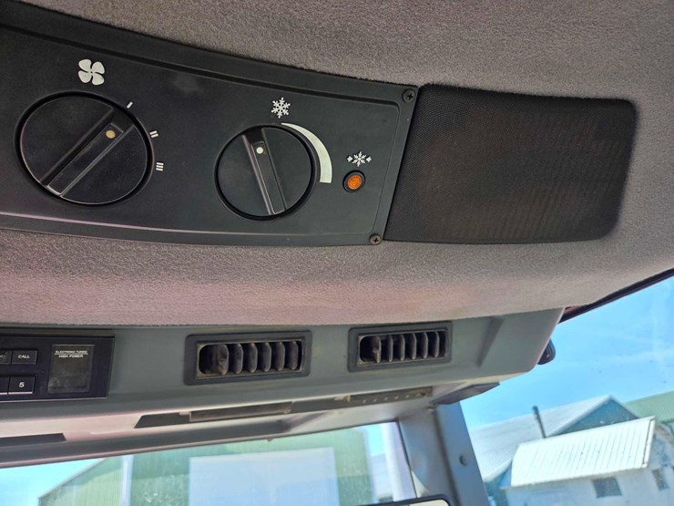 case-ih-7110-image-58