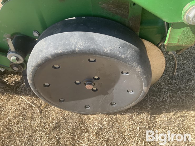 john-deere-1700-image-18