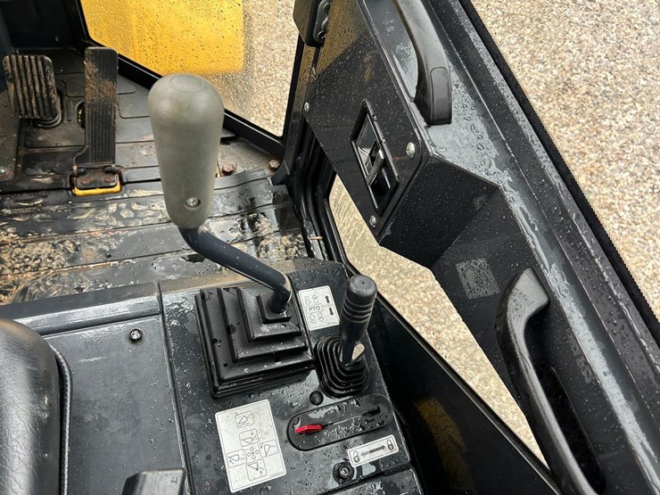 2016-yanmar-v4-7-image-20