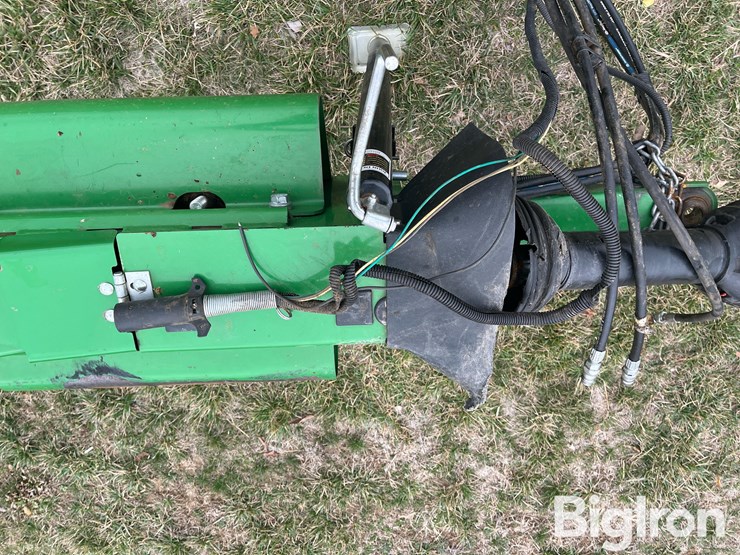 2022-john-deere-c300-image-16