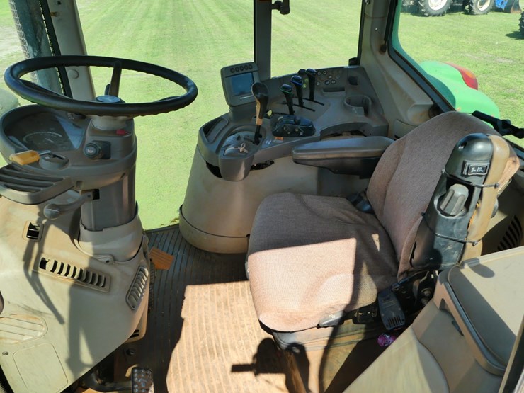 2010-john-deere-7330-premium-image-10