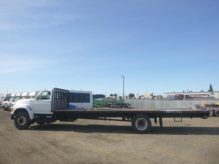 1998-ford-f800-image-5