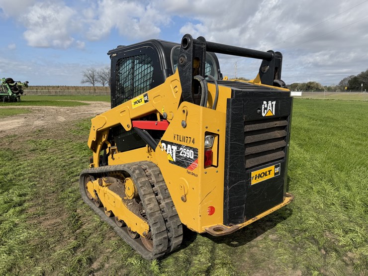 2017-caterpillar-259d-image-4