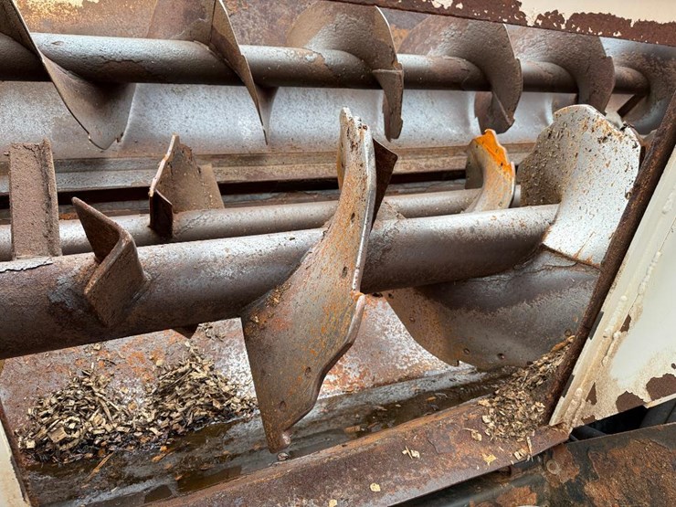 international-7600-image-76