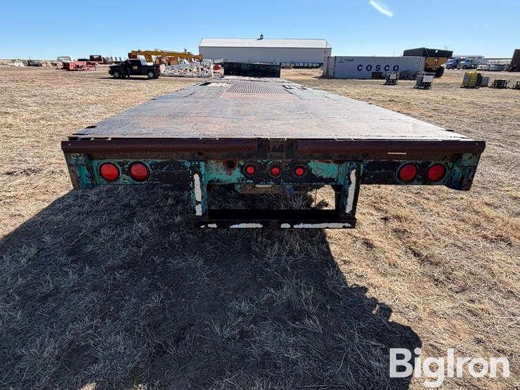 1971-fruehauf-trailer-image-2