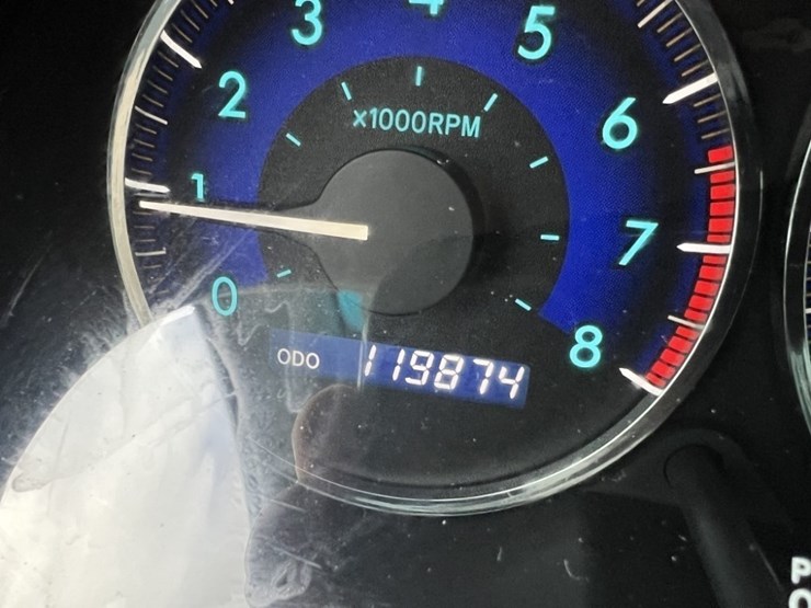 2008-toyota-sienna-le-image-24