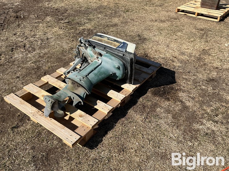 evinrude-35-hp-boat-motor-image-5