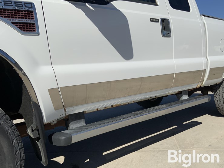 2009-ford-f250-lariat-image-11