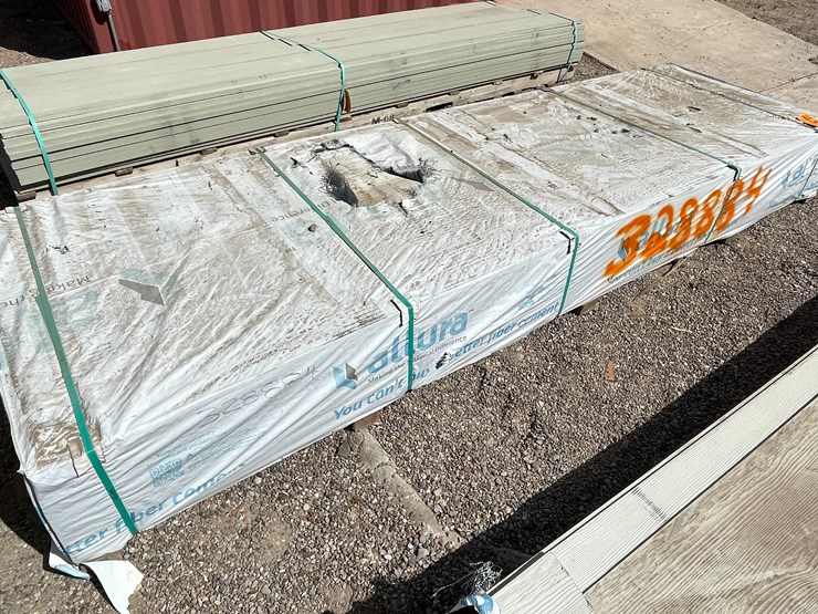 #4336-•-(appx.-308-pieces)-allura-6-¼"-primed-fiber-cement-smooth-lap-siding-image-4