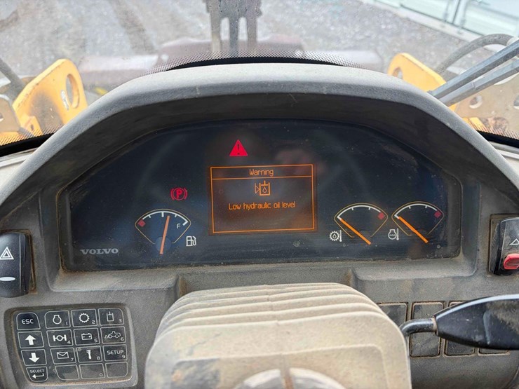 2012-volvo-l60g-image-16