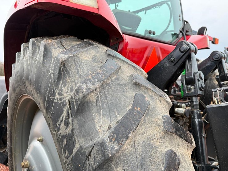 case-ih-mx240-image-7