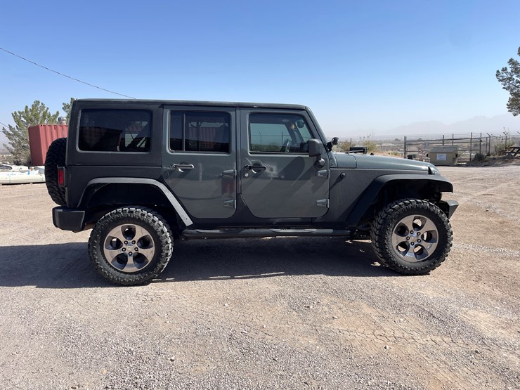 2014-jeep-wrangler-image-4