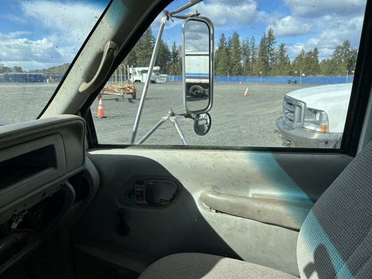 1997-chevrolet-3500-image-18