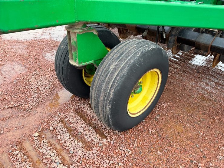 john-deere-1560-image-14