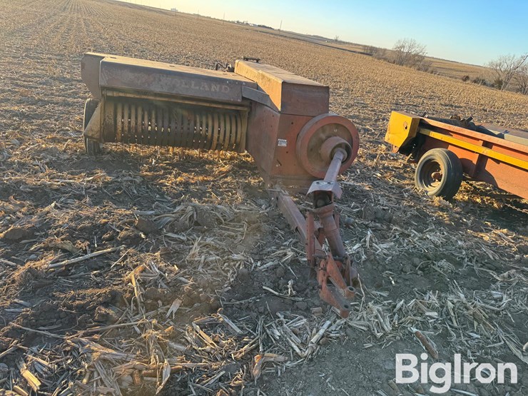 new-holland-275-image-2