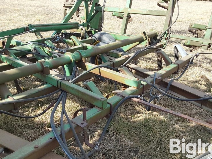 john-deere-1010-image-12