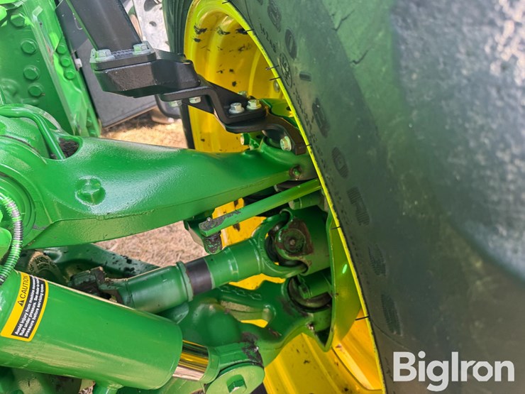 2013-john-deere-8285r-image-16