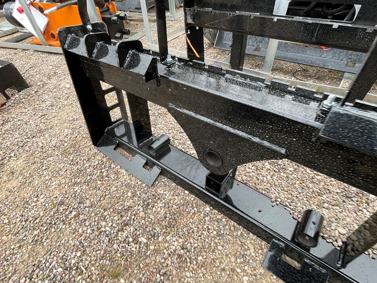 #4373-•-unused-2026-wolverine-pallet-fork-frame-attachment-image-3