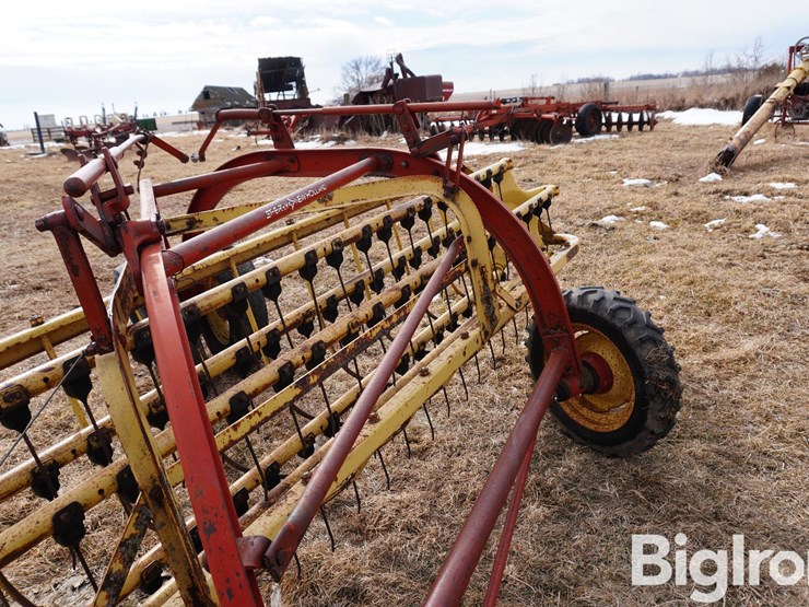 new-holland-258-image-13