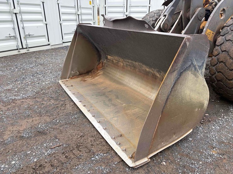 2012-volvo-l60g-image-12