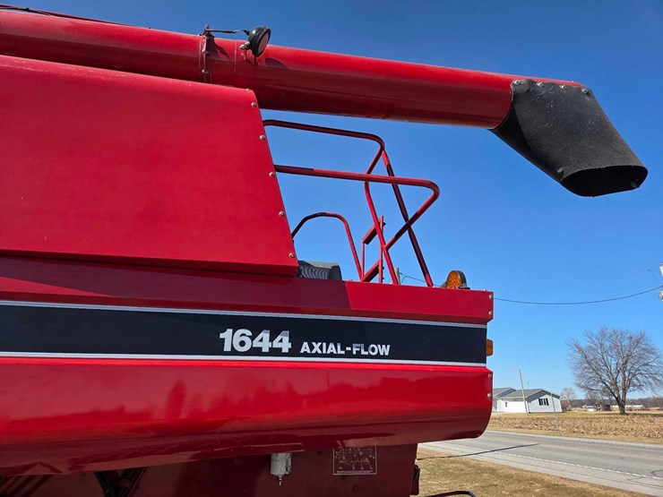 case-ih-1644-image-4