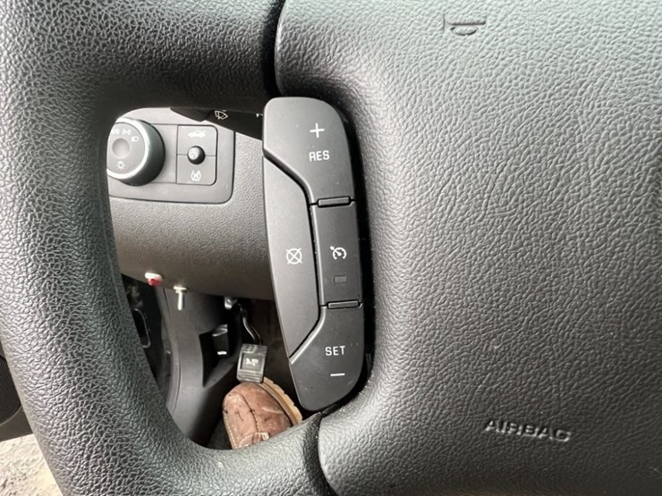 2011-chevrolet-impala-sedan-image-27