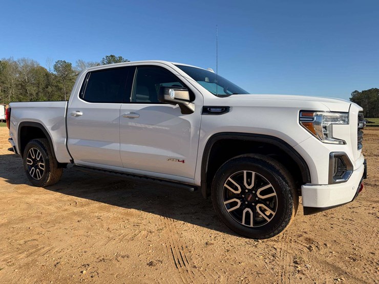 2021-gmc-sierra-1500-image-2