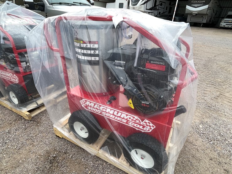 #4303-•-unused-hot-water-pressure-washer-image-13