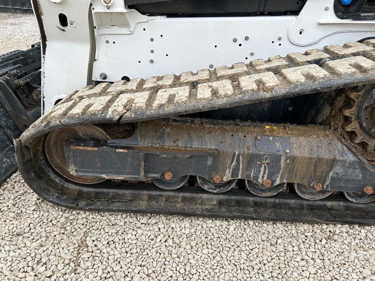 2022-bobcat-t770-image-17