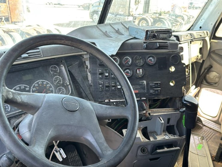 2006-caterpillar-c11-image-36