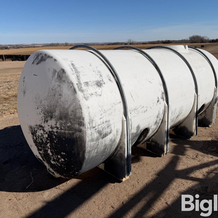 1700-Gallon Liquid Tank