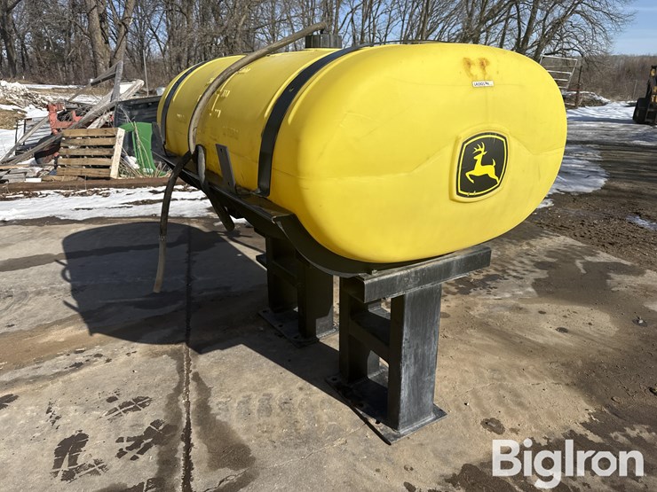 john-deere-225-image-1