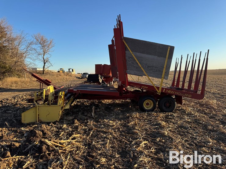 new-holland-1033-image-8