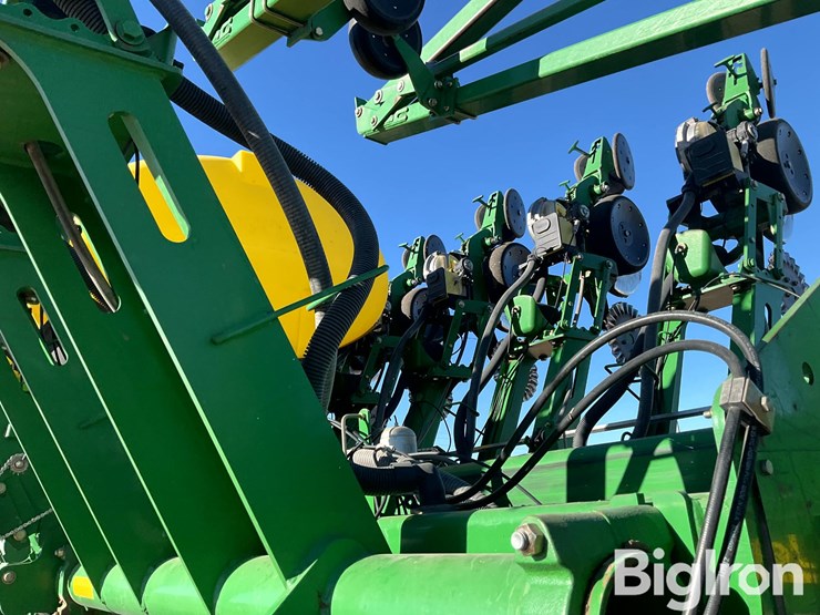 john-deere-1790-image-10