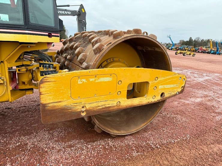 caterpillar-cs-563e-image-40