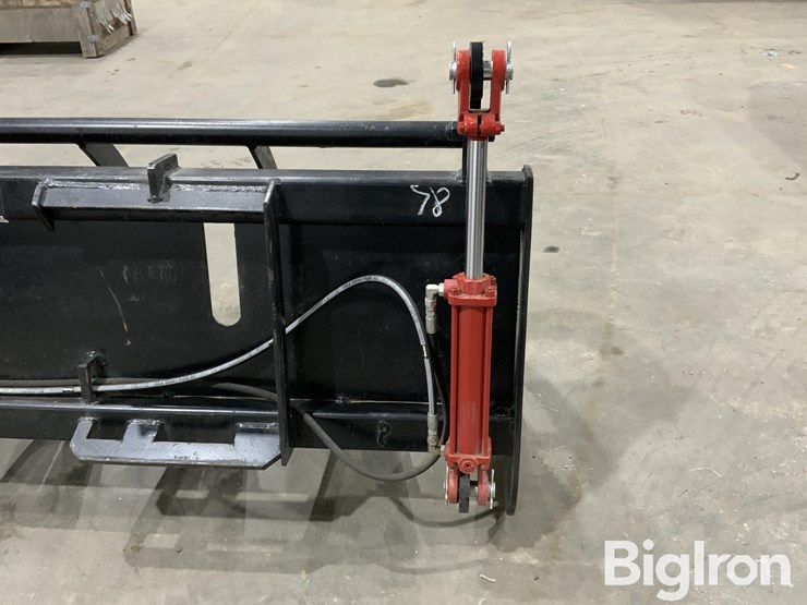 2025-massey-ferguson-730-image-11