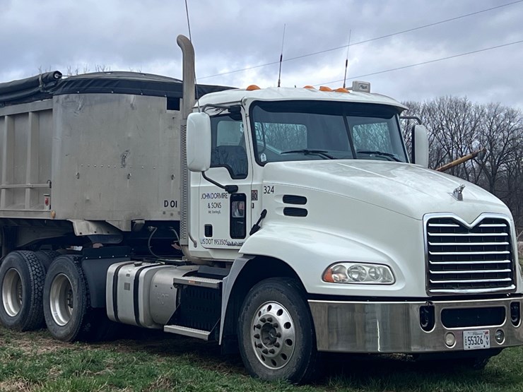 #266-•-mack-truck-image-1