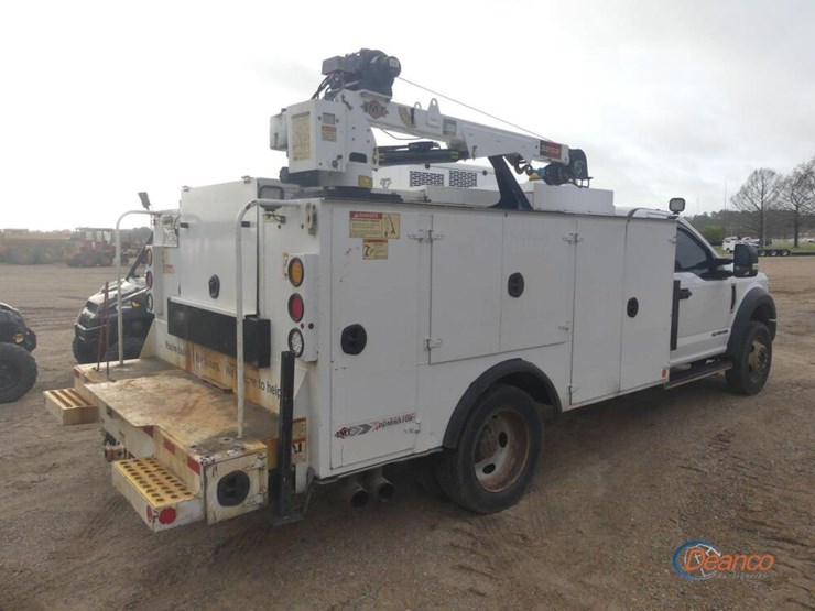 2018-ford-f550-xl-image-12