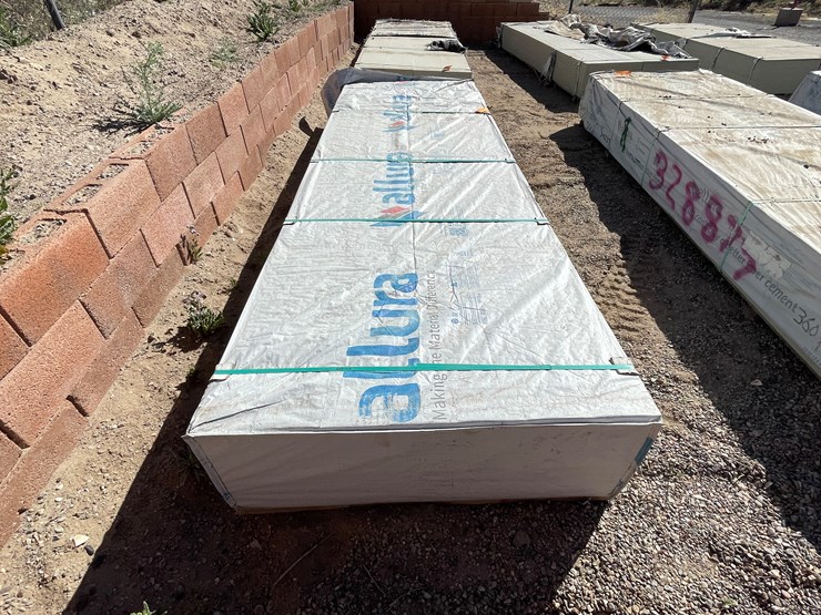 #4346-•-(appx.-308-pieces)-allura-6-¼"-primed-fiber-cement-smooth-lap-siding-image-2