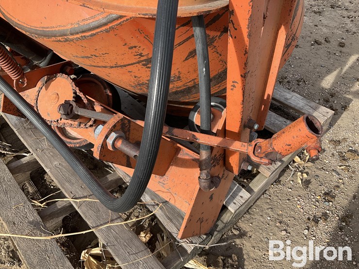 big-red-cement-mixer-image-12