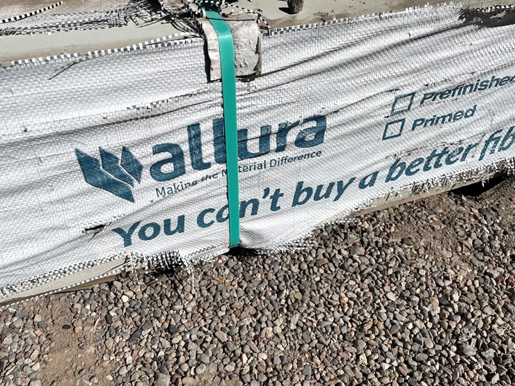 #4339-•-(appx.-160-pieces)-allura-12"-primed-fiber-cement-lap-siding-image-6